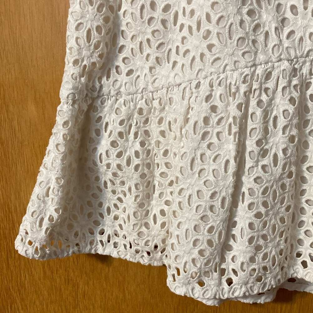 SOLD. Kate Spade sz2 Lace Peplum Top - White - Picture 4 of 8